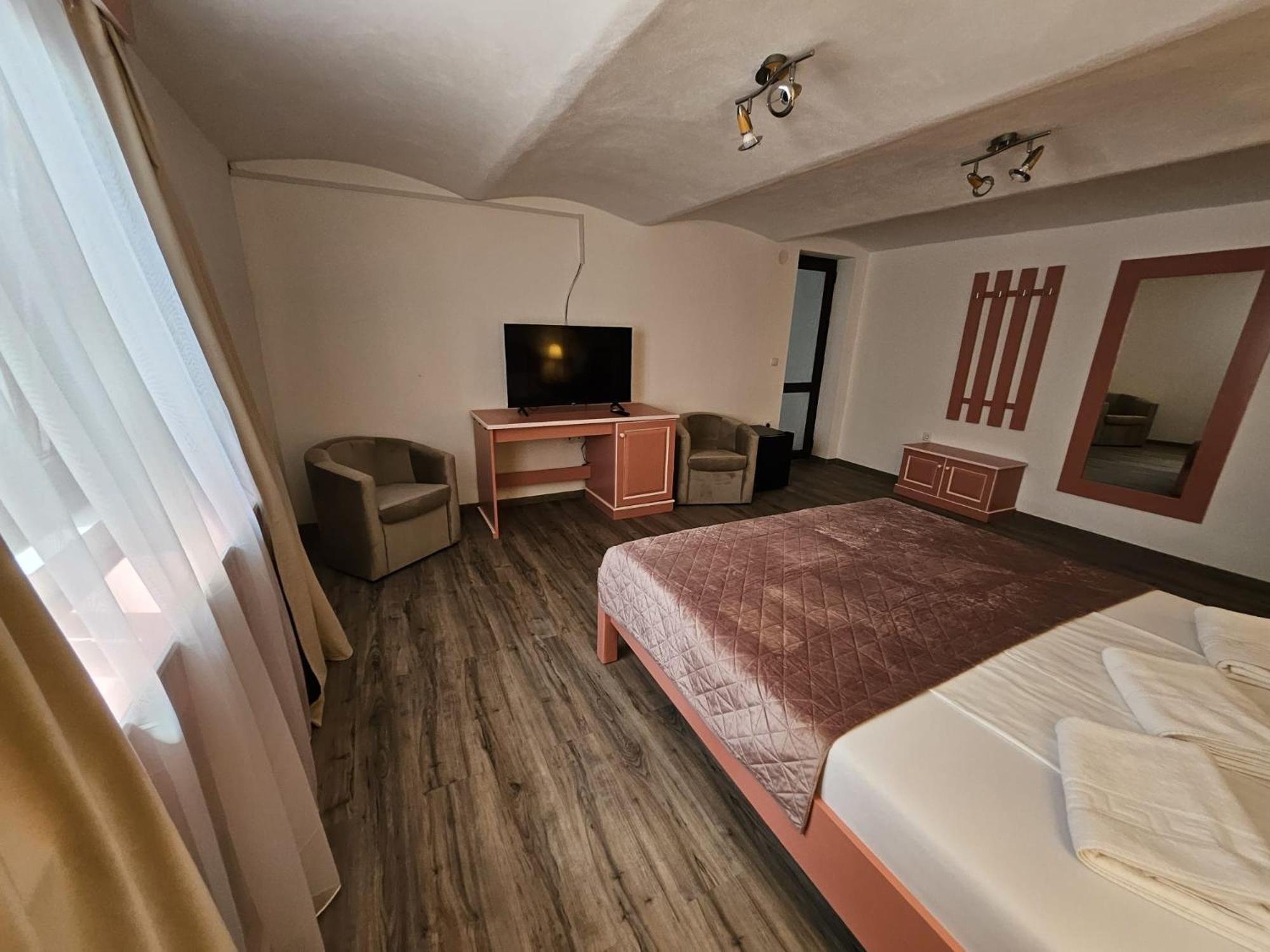 Casa Raduly Aparthotel Сибиу Екстериор снимка