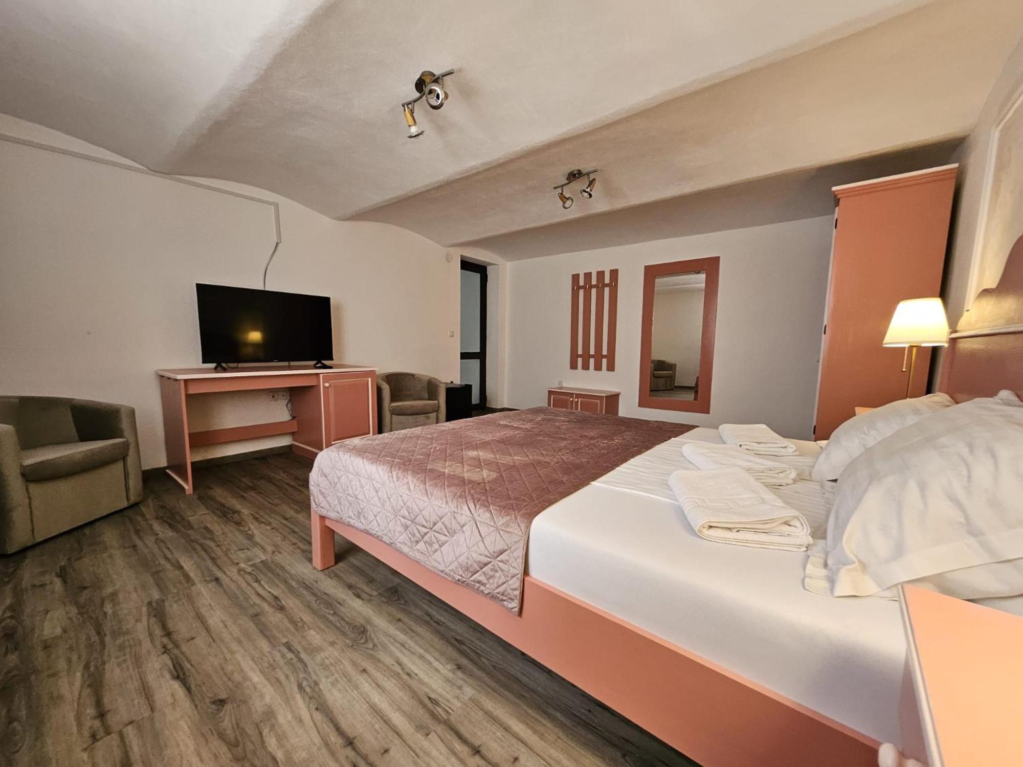 Casa Raduly Aparthotel Сибиу Екстериор снимка
